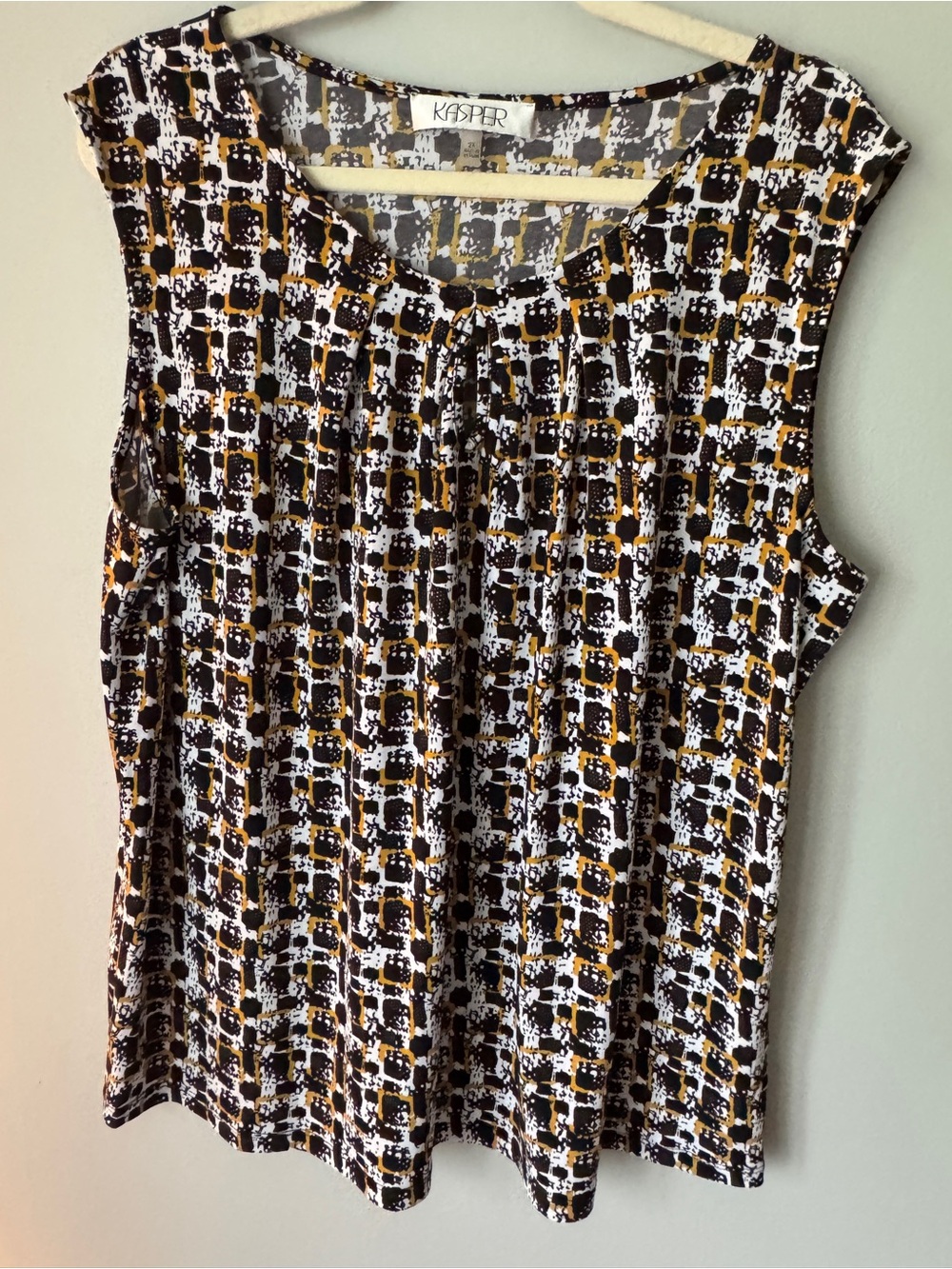 Kasper Black White Mustard Geometric Sleeveless Top